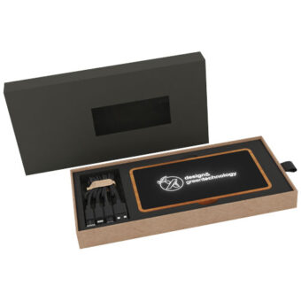 SCX.design P46 10 000 mAh mobillader i tre med lysende logo